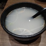 味一人 - 牛骨スープ