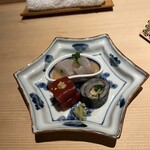 Sushi Atsuya - ブリ昆布じめ　マグロヅケ　カワハギ