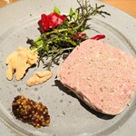 島之内フジマル醸造所 - 熊本“走る豚”のパテ・ド・カンパーニュ タスマニア産マスタード添え