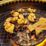 Amiyaki tei - 旨み若鶏と味わいカルビ