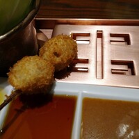 知留久 お初天神店 - 牛ヒレ 中はレアです