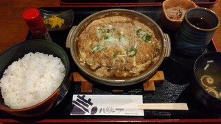 Hashiyabu Kamameshiten - 煮かつ定食 1100円