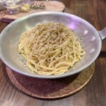 Wine restaurant The Attachment - カチョエペペ