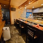京極寿司 - 店内カウンター席