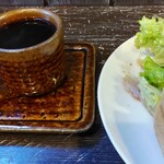 戸塚珈琲店 - 素敵なカップ＆ソーサーで提供されるコーヒー