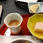 Izanrou Iwasaki - 珍味烏賊塩辛が奥深くてまろやかで日本酒がすすみます！