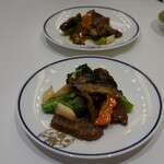 232878811 - 牛肉とブロッコリー炒め