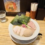 Menya Hyakushiki - 特製塩ラーメン