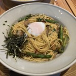 Kokonoha - アスパラときのこの醤油風味 半熟卵添え