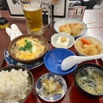 黒百合 - スジ鍋定食（1,100円）＋生ビール大（950円）＋丸天（320円）＋角天（250円）