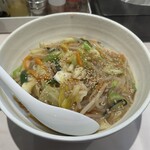 Daihachi - 中華丼 700円 ※大盛(無料)
                        2024年1月28日