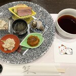 加瀬政 - 前菜盛り合わせ(右上は鍋用のポン酢)