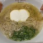 黄金の塩らぁ麺 ドゥエイタリアン - 