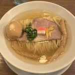 鯛塩そば 灯花 代々木店 - 味玉鯛塩らぁ麺（1010円）