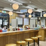 博多ラーメンはかたや - 店内雰囲気