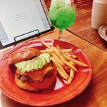 KAKUMEI Burger & cafe - 