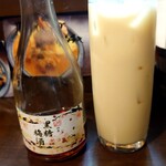 青空カリー - 梅酒ラッシー（黒糖梅酒で）