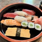 しほう田 - にぎり鮨ランチ … ¥1,300円（税込）