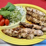 吾助 - 焼鳥（もも・むね・かわ）