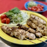 吾助 - 焼鳥（もも・むね・かわ）