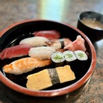 しほう田 - にぎり鮨ランチ … ¥1,300円（税込）