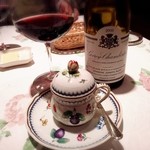 ル・トワ・ルージュ - トリュフのコンソメスープと、