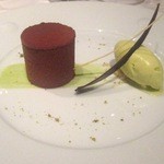 ラ・フェット ひらまつ - ピスタチオのアイスが美味しいかった