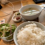 Yakiniku Nando - ご飯は麦ご飯