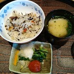 山善 - 生ひじきの炊き込みごはん、ふぐのお味噌汁、香の物