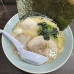 横浜家系ラーメン 魂心家 厚木インター店 - 