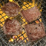 飛騨牛焼肉 牛ざんまい - 