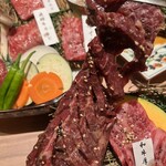 飛騨牛焼肉 牛ざんまい 納屋橋リバーサイド店 - 