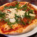 Pizzeria Tivoli - Arcimboldo con Bufala(おそらく)　€17   味付けは抜群。生地クオリティがもう一声あれば文句無し。