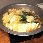 Shinjukusanchoume Fujiya Hanare - 国産牛モツ鍋　醤油