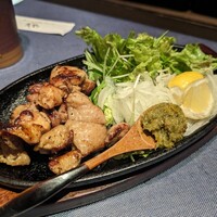 馬刺しと焼き鳥 グルマン三年坂 - 