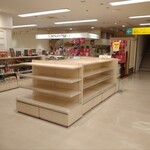 すかや 本店 - 悲しい佇まい。今後の髙﨑スズラン行く末を案じます…昭和平成令和と流れた、ひとつの時代の終焉かも知れません