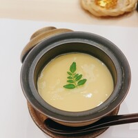 銀座 すし傳 - ホタテとよもぎ麩の茶碗蒸し