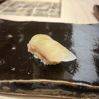 銀座 すし傳 - ヒラメ　にぎり