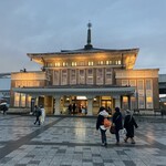 スターバックスコーヒー - JR奈良駅の、すぐ隣に、立派な建物が！