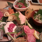 五臓六腑 沖縄松山店 - 肉　刺身盛り合わせ