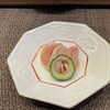 伊勢鮨 - ホタテの卵巣と精巣