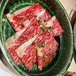 牛刺しと焼肉 仔虎 - 