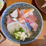 魚どん 然 - 漁師の至宝 地魚海鮮丼