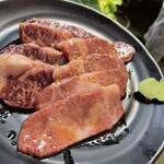 焼肉・ホルモン料理とらじ亭 上野御徒町本店 - 