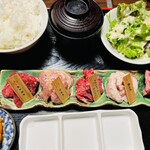 Yakiniku To Horumon Shima - 5種類もの特選和牛が！