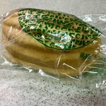 メロンパン - 厚みもあってなかなかの重厚感(^^)