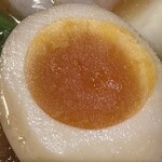 Marugenramen - 味玉は黄身がしっとり硬めタイプです。