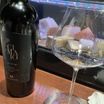 バール ア フロマージュ スーヴォワル - これたぶんまた味見でくれたワインだ・・写真はあるけど説明をとるの忘れてる・・・笑