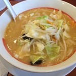 Kourakuen - 味噌野菜ラーメン514円。アッサリ。