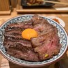 炭火たれ焼肉丼 萬牛カルビ